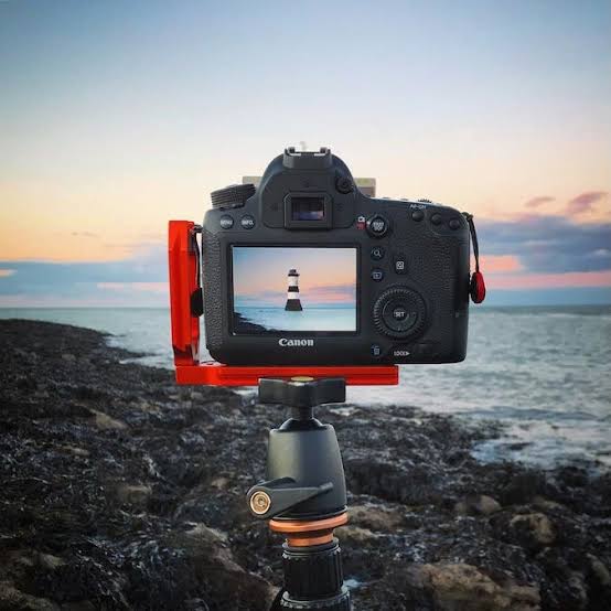 Canon DSLR Camera view 2