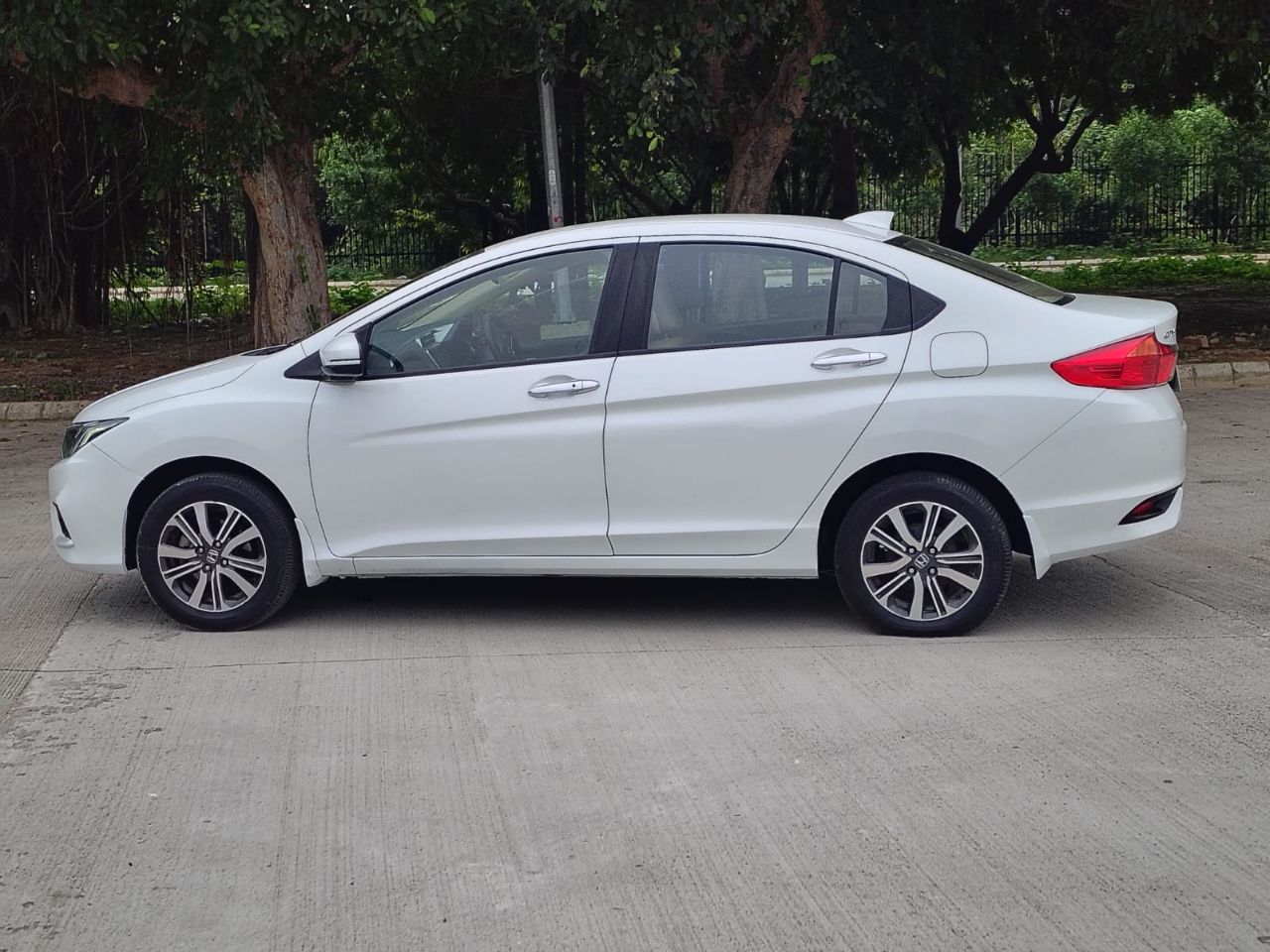 Honda City view 6