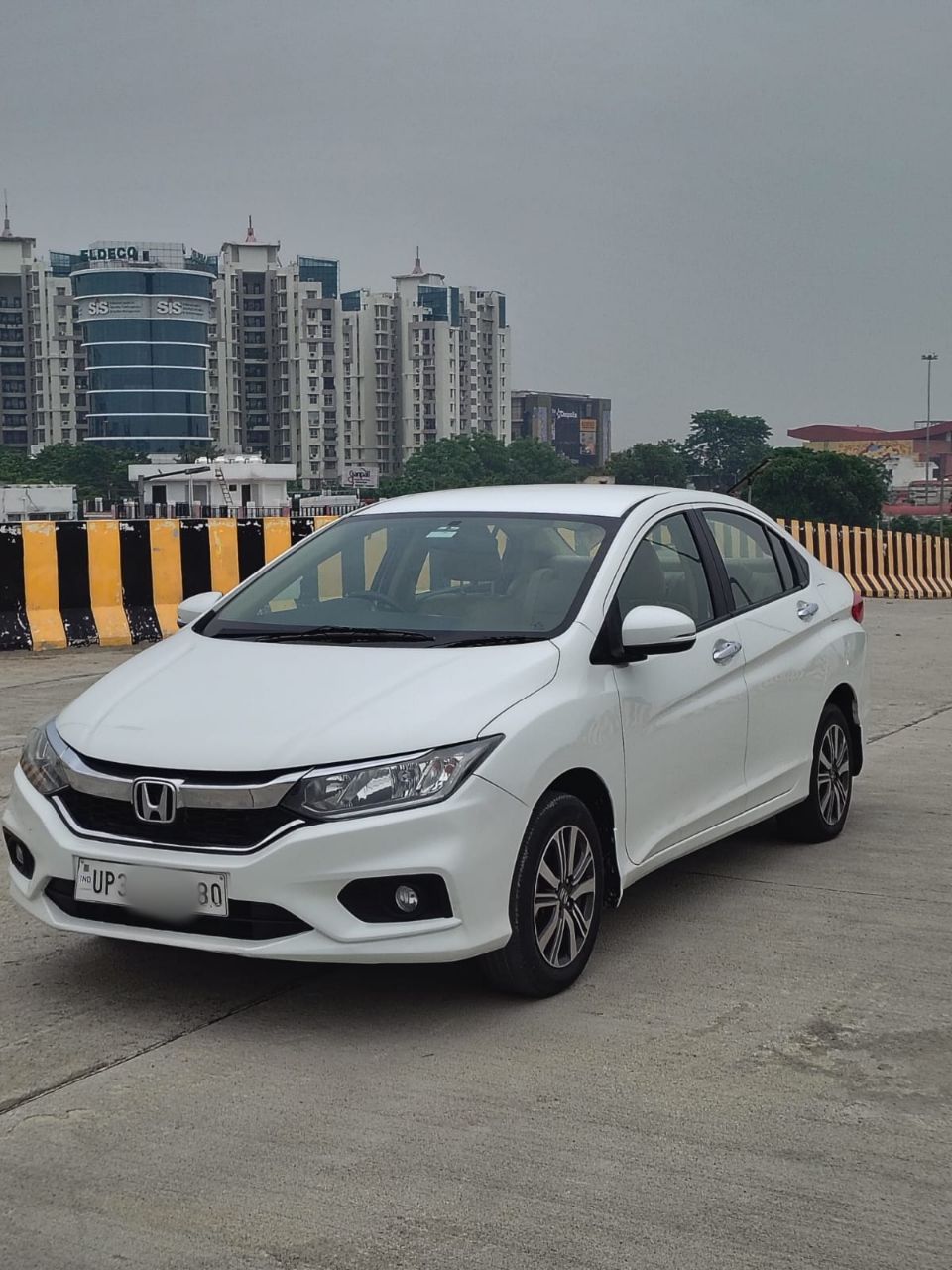 Honda City view 4