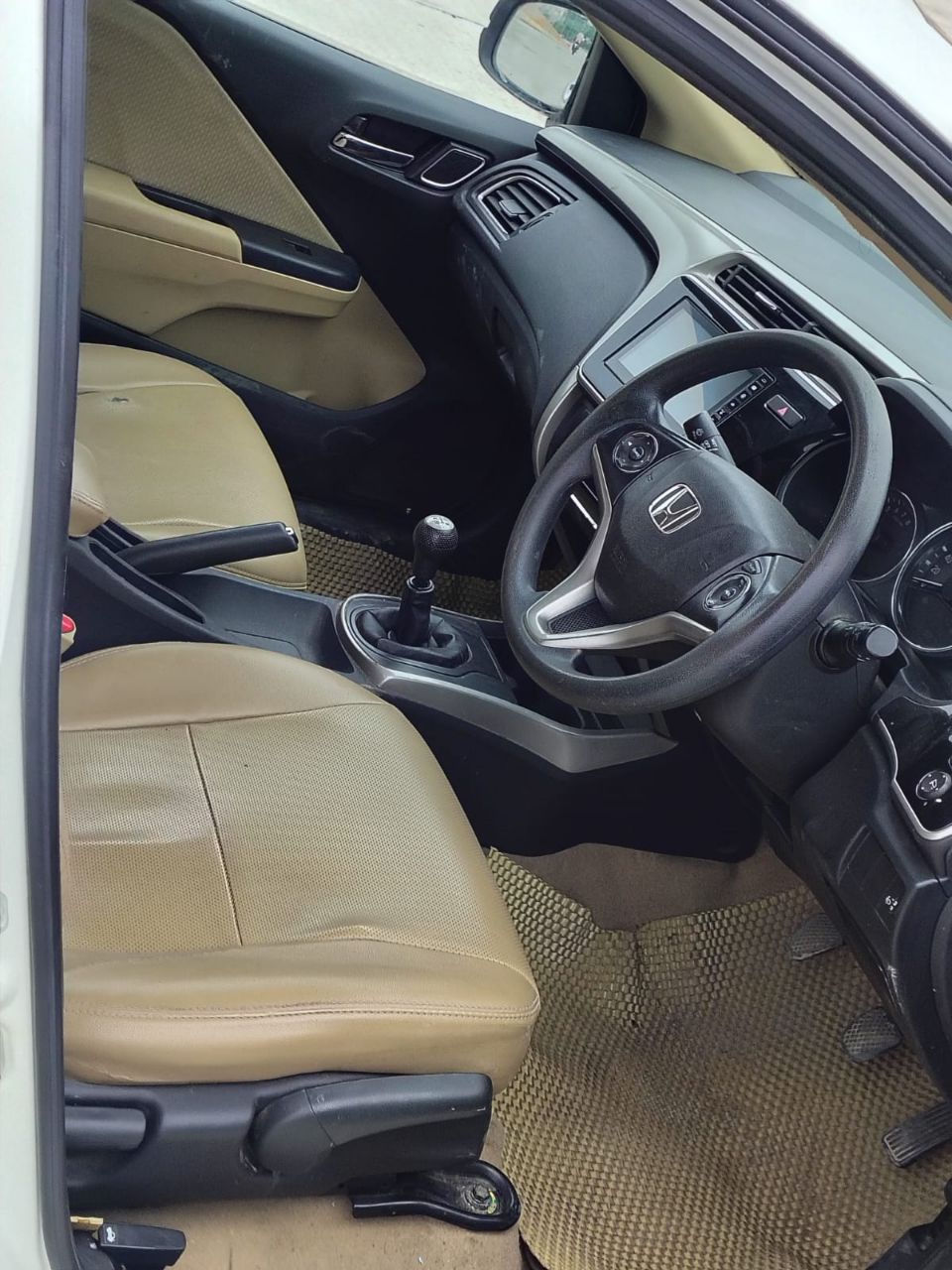 Honda City view 7