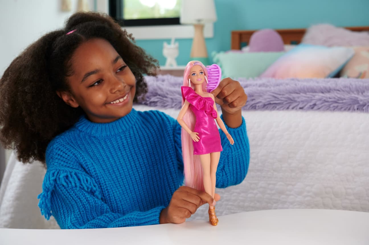Barbie Fun & Fancy Hair Doll With Extra-Long Colorful Blonde Hair And Styling Accessories view 3