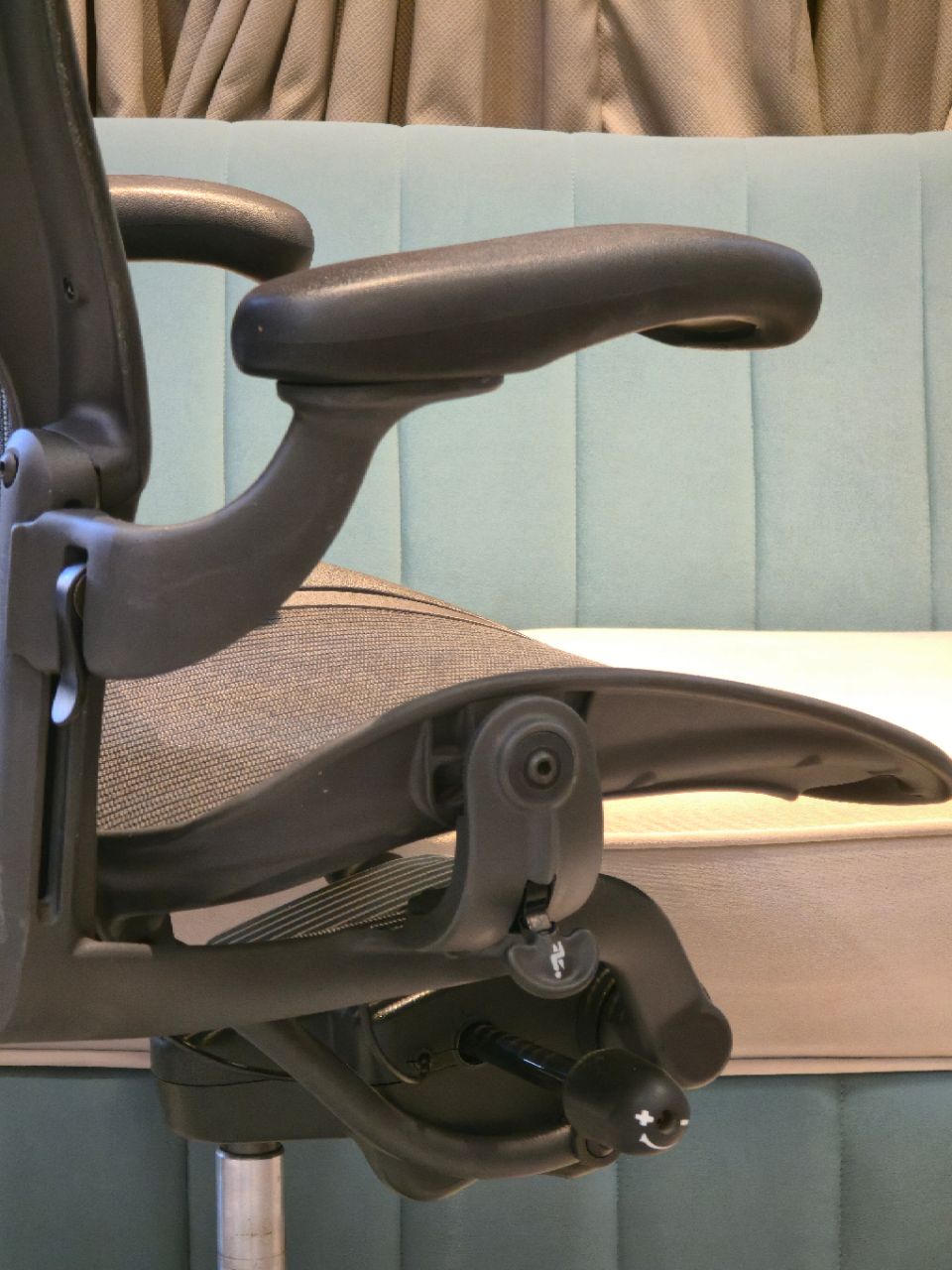 Herman Miller Aeron Chair view 5