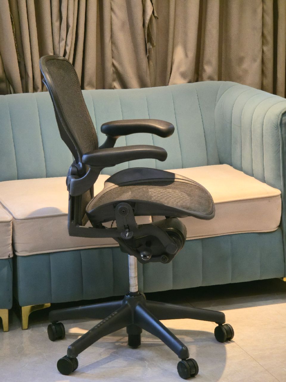 Herman Miller Aeron Chair view 3