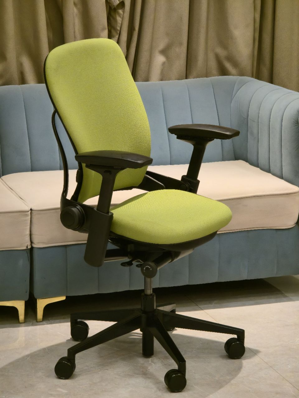 Steelcase Leap V2 view 2