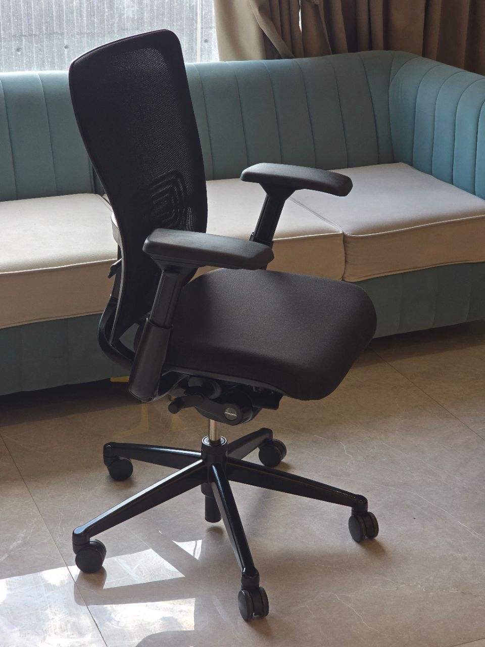 Haworth Zody (Black) view 8