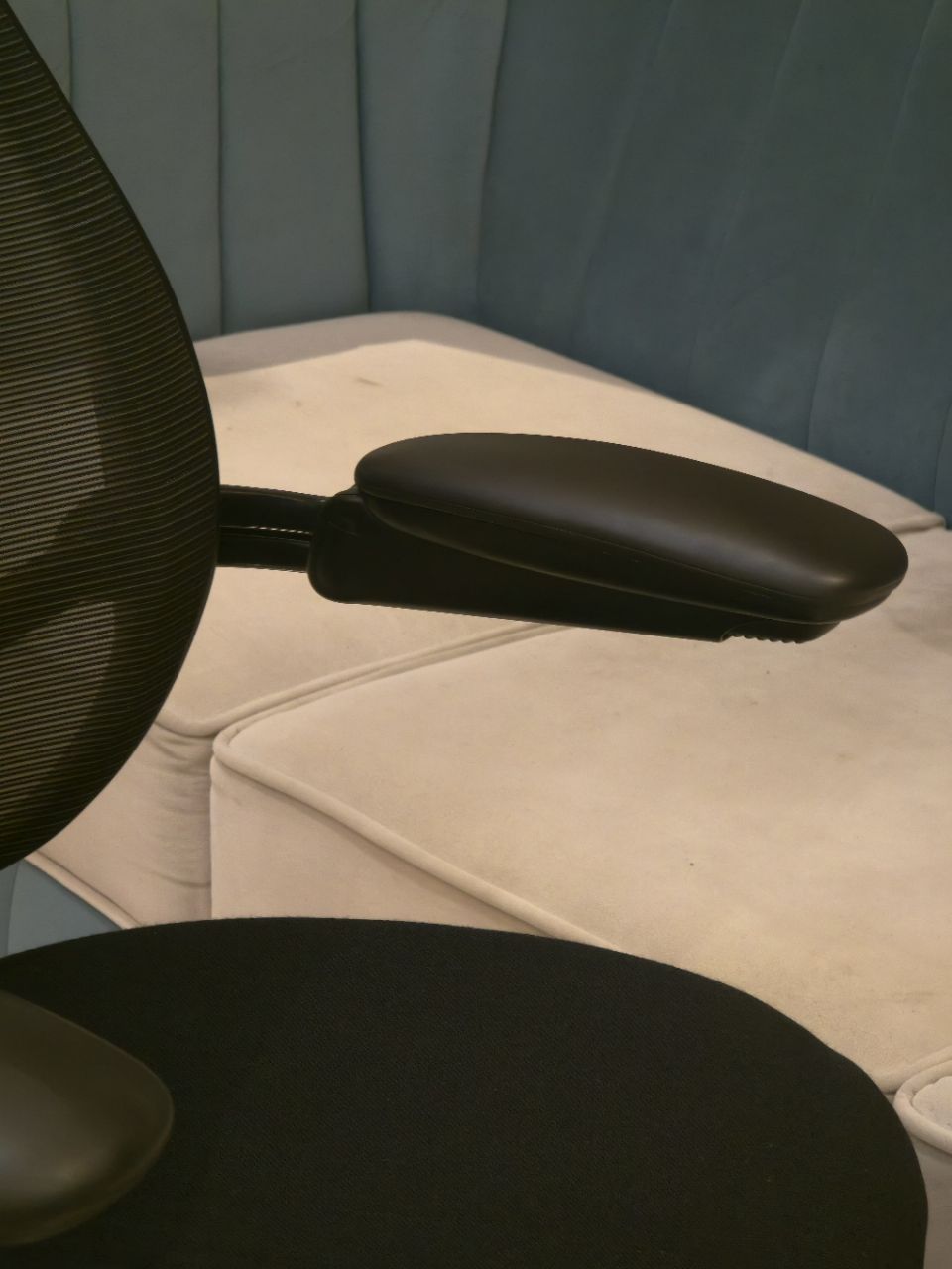 Humanscale Liberty Task view 6