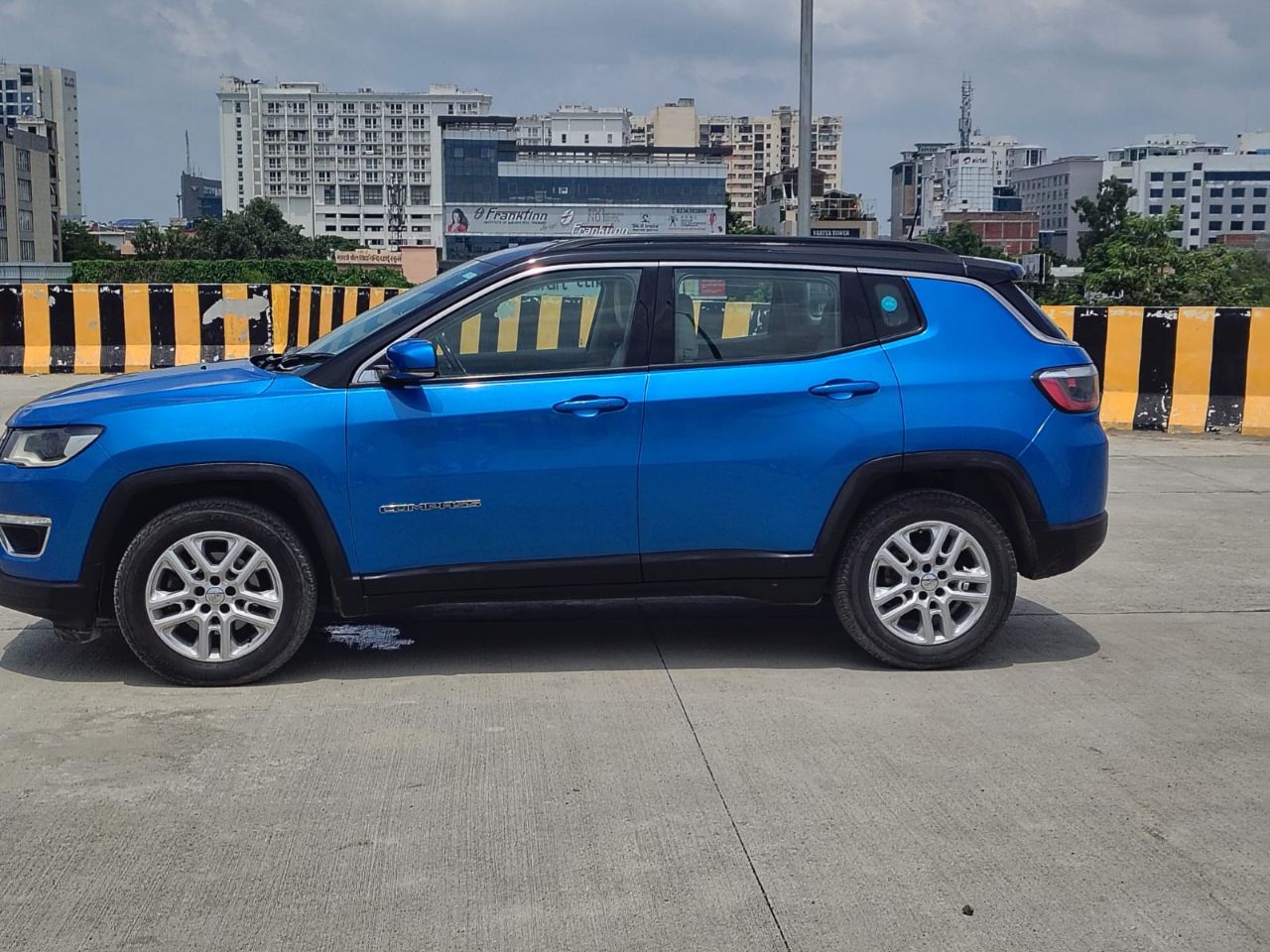 Jeep Compass view 5