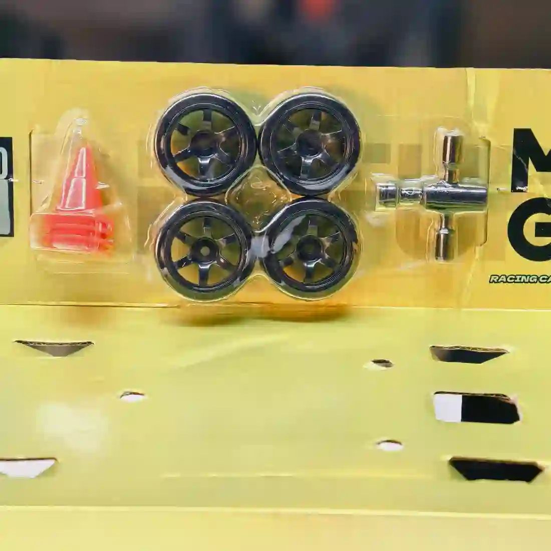 whoosh BMW M4 drift rc car view 6