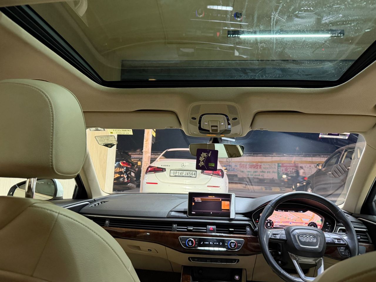 Audi A4 view 10