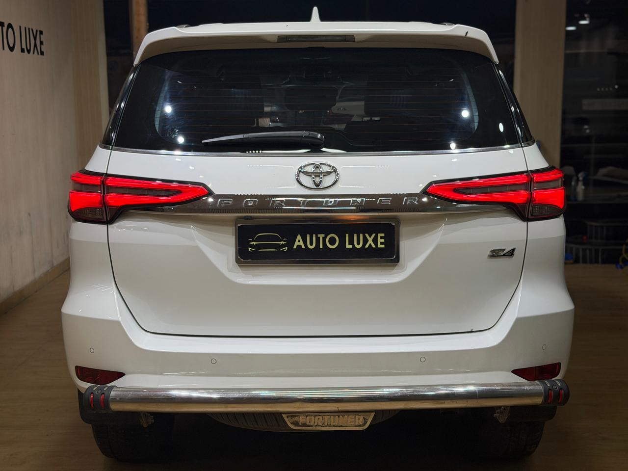 Toyota Fortuner view 4