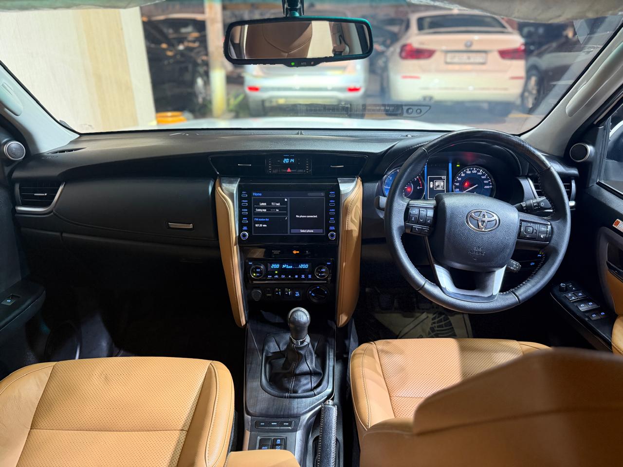 Toyota Fortuner view 10