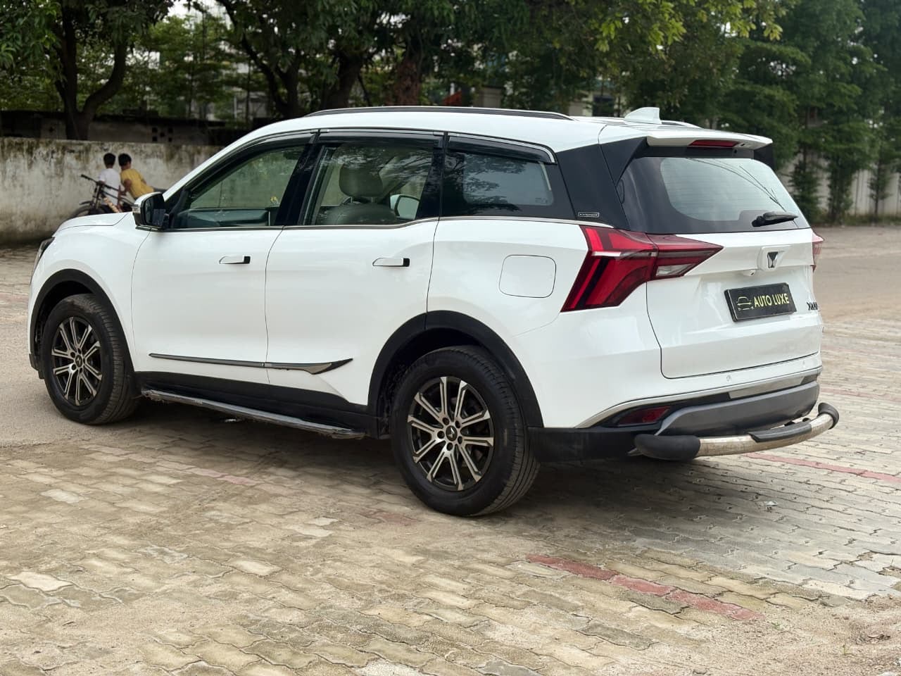 Mahindra XUV 700 AX7L view 4