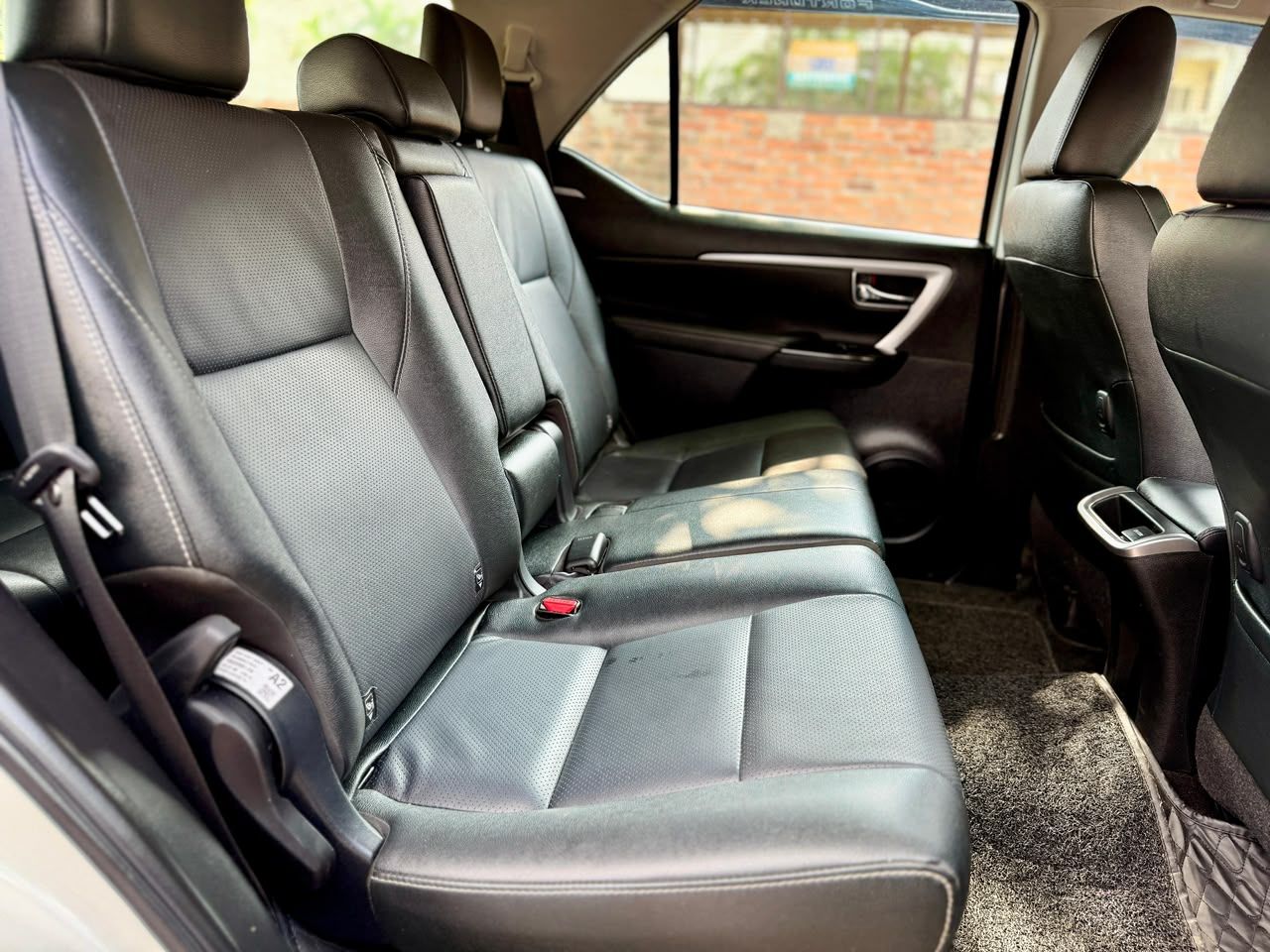 Toyota Fortuner 2025 view 8