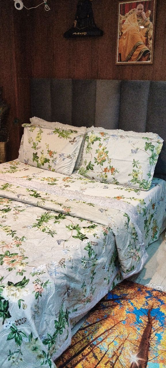 Comforter Set view 2