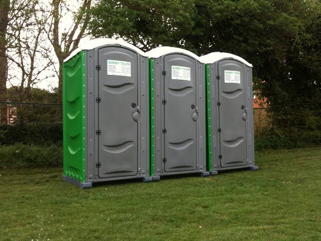 i Portable Toilet view 2