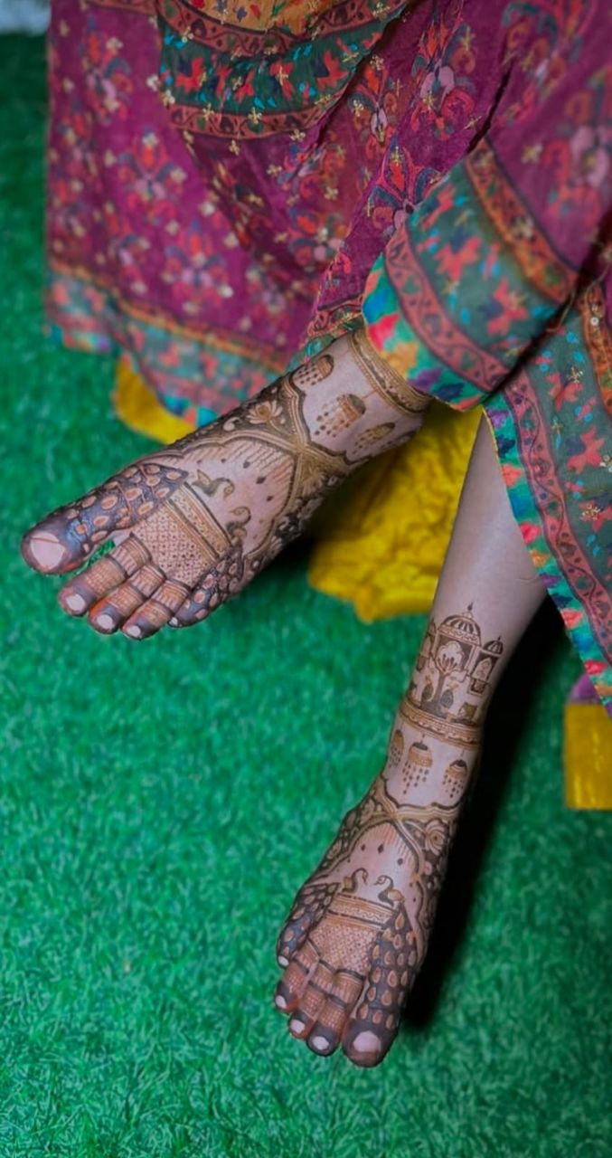 Bridal Mehndi Art view 2