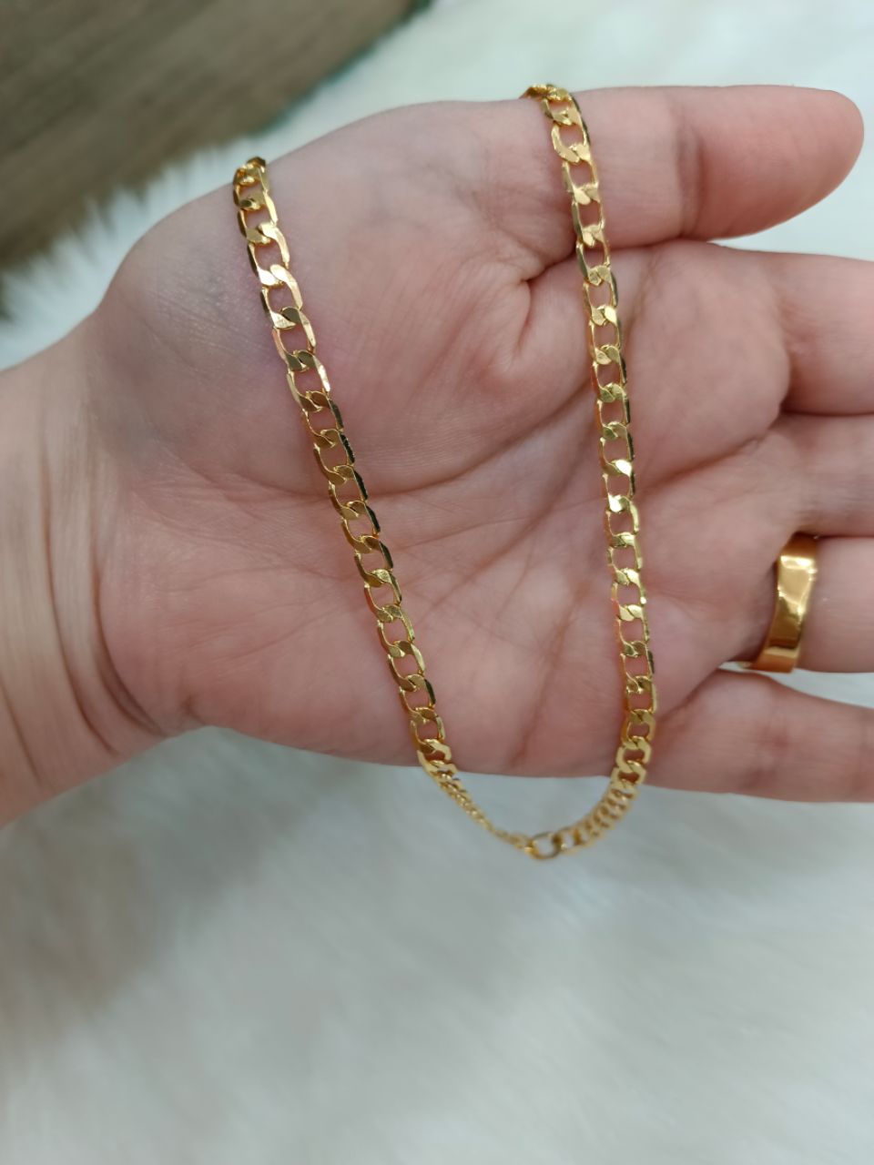 Gold Chain 18 view 3