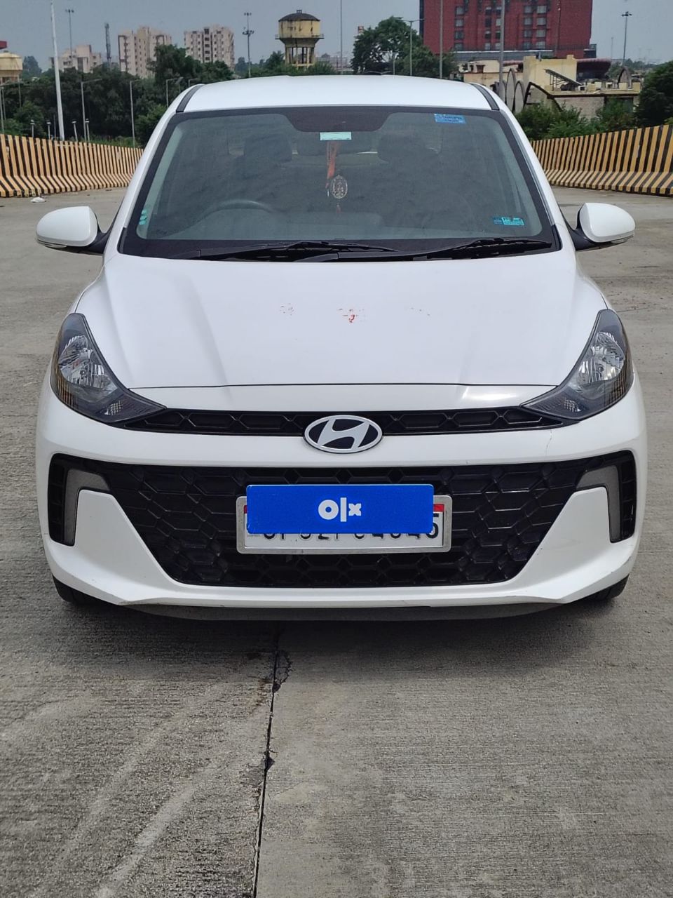 Hyundai Aura SX CNG 2023