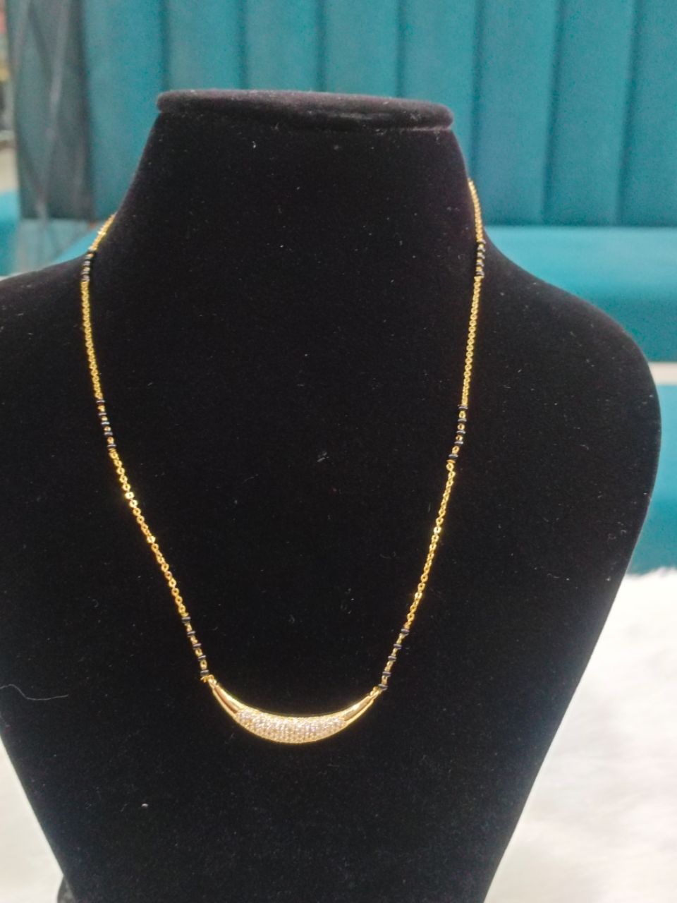 Mangalsutra 007 view 3