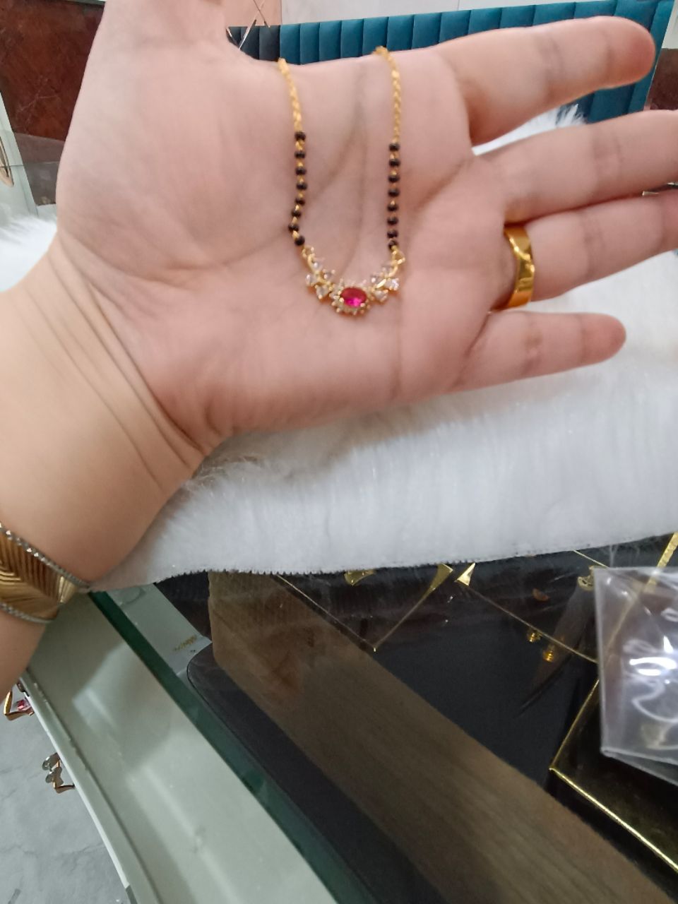 Mangalsutra 009 view 4