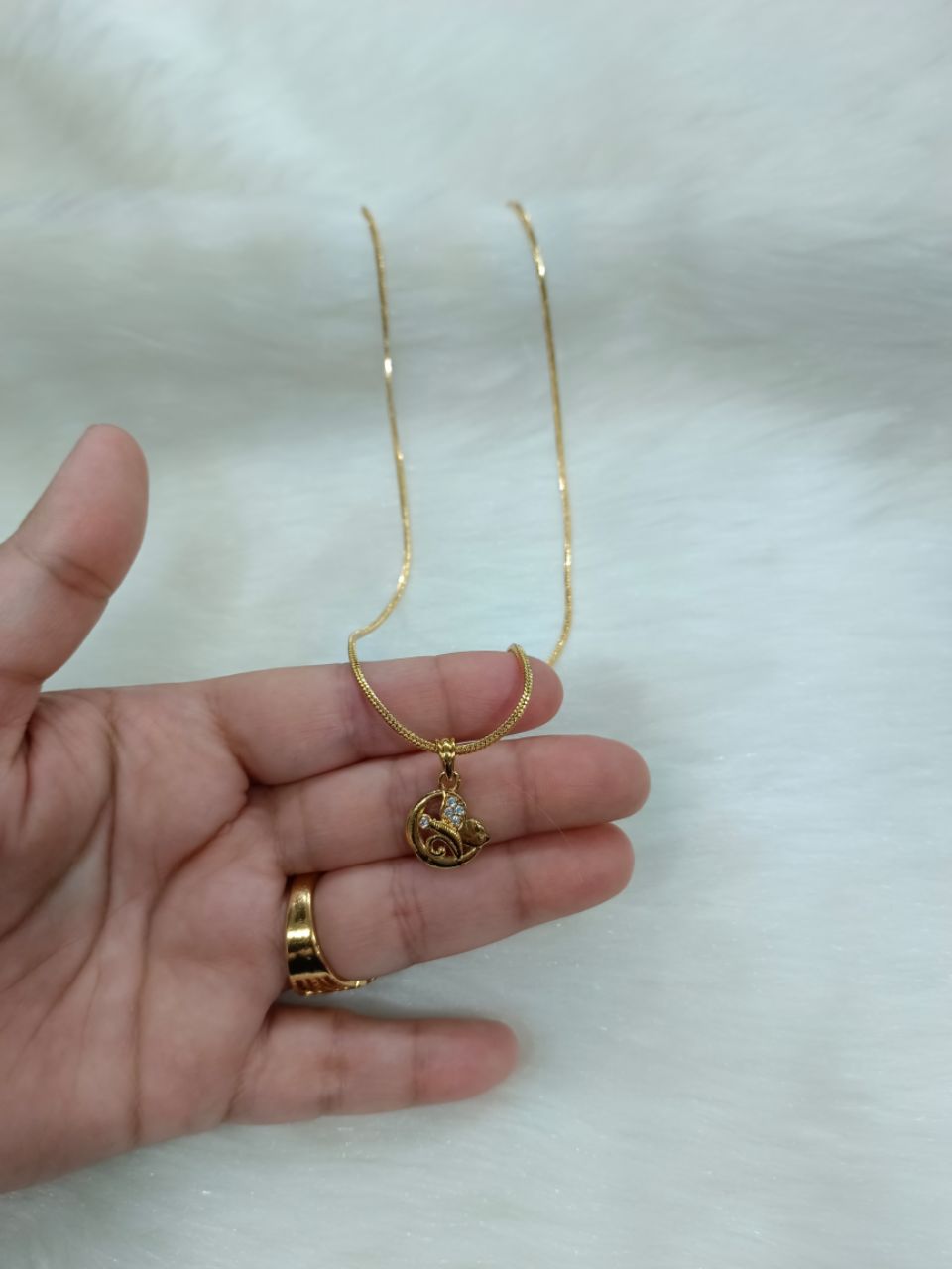 Pendant Set 4 view 2