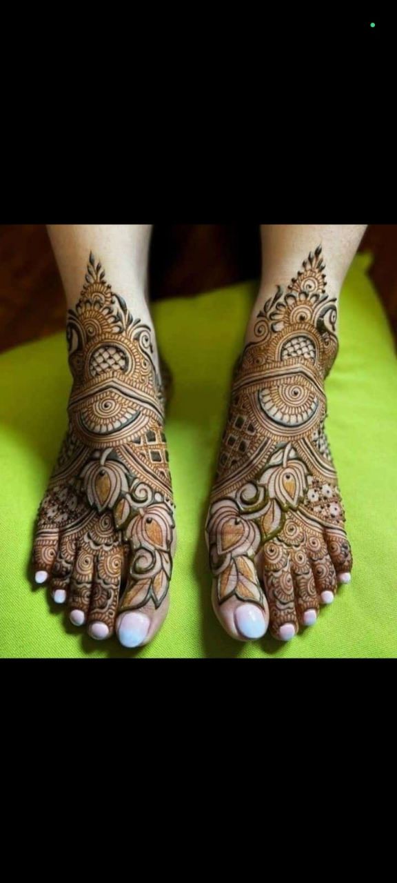 Traditional Mehndi Art view 2