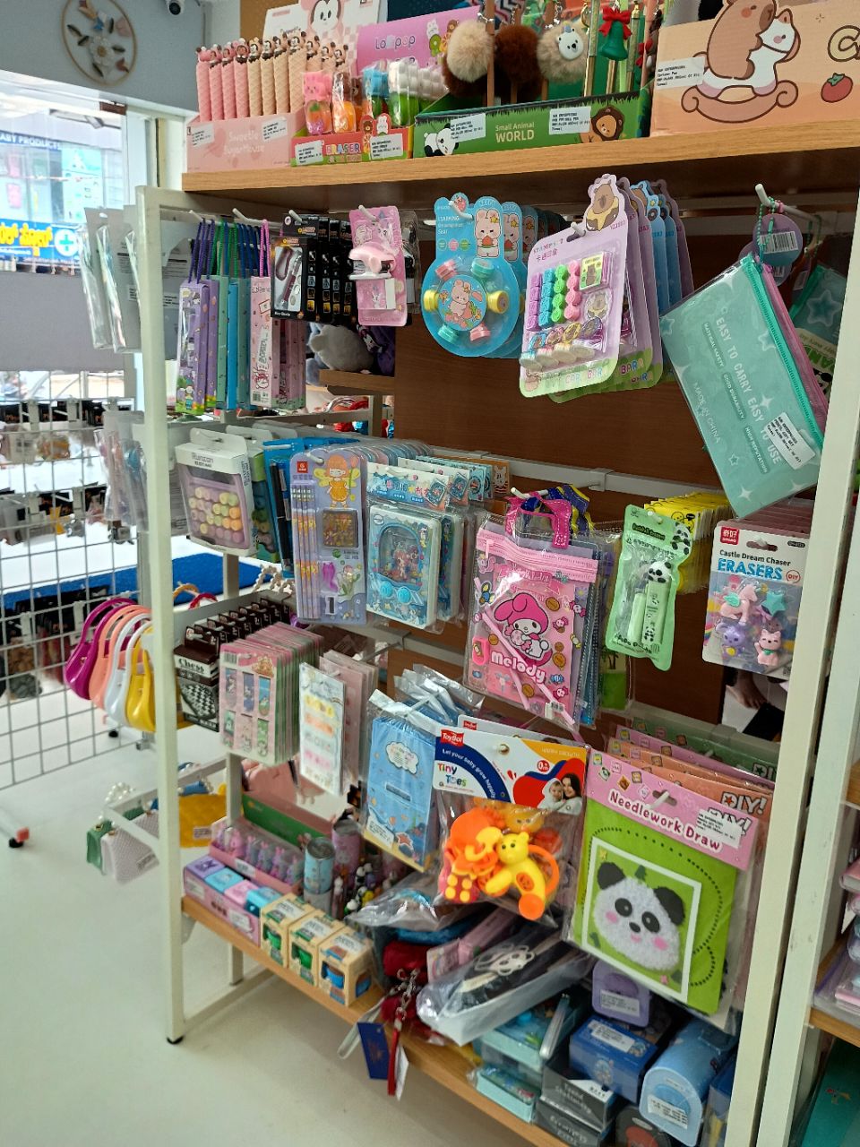 Kawaii Stationery Set view 2