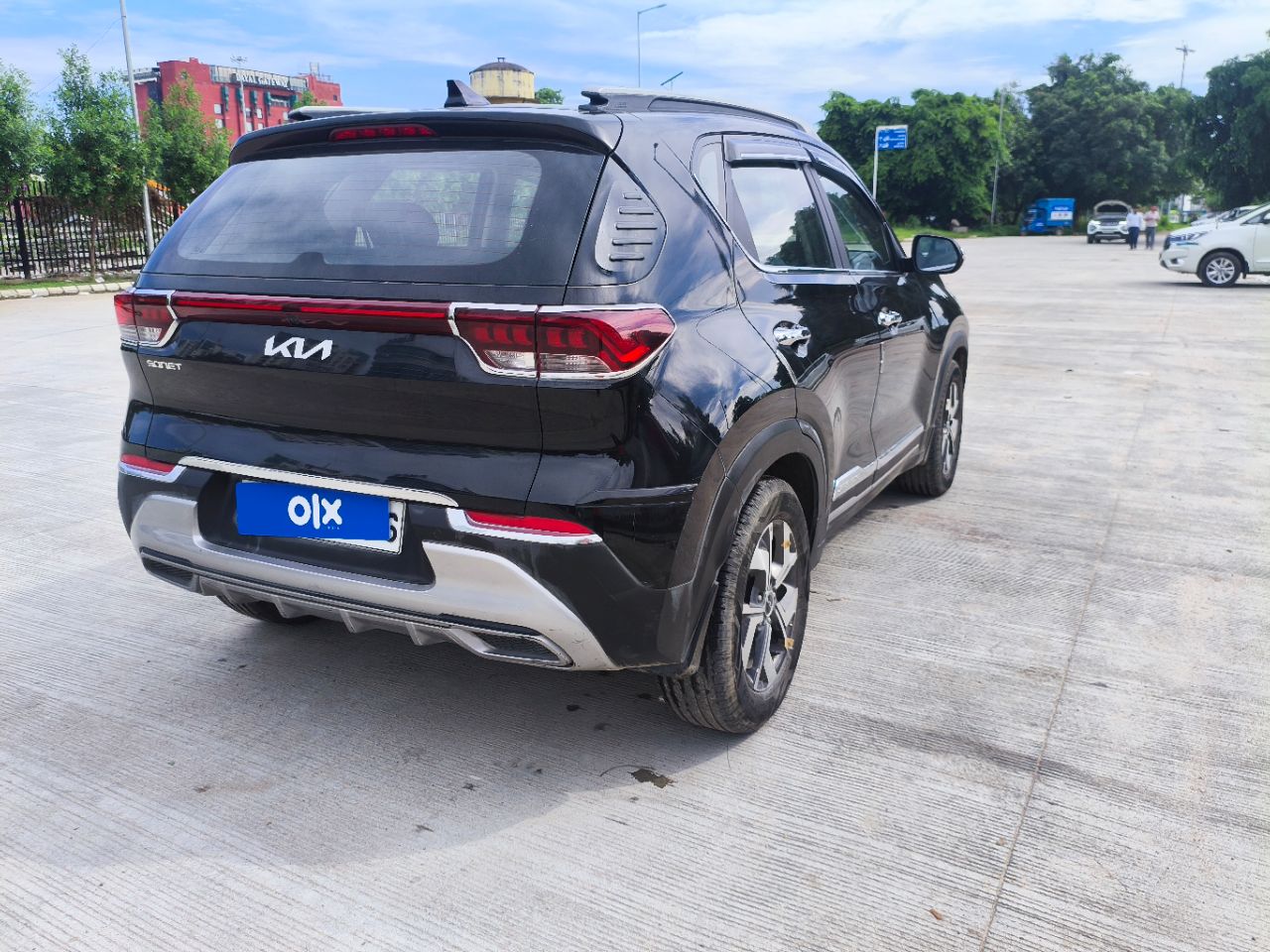 Kia Sonet HTX MT 2022 view 9