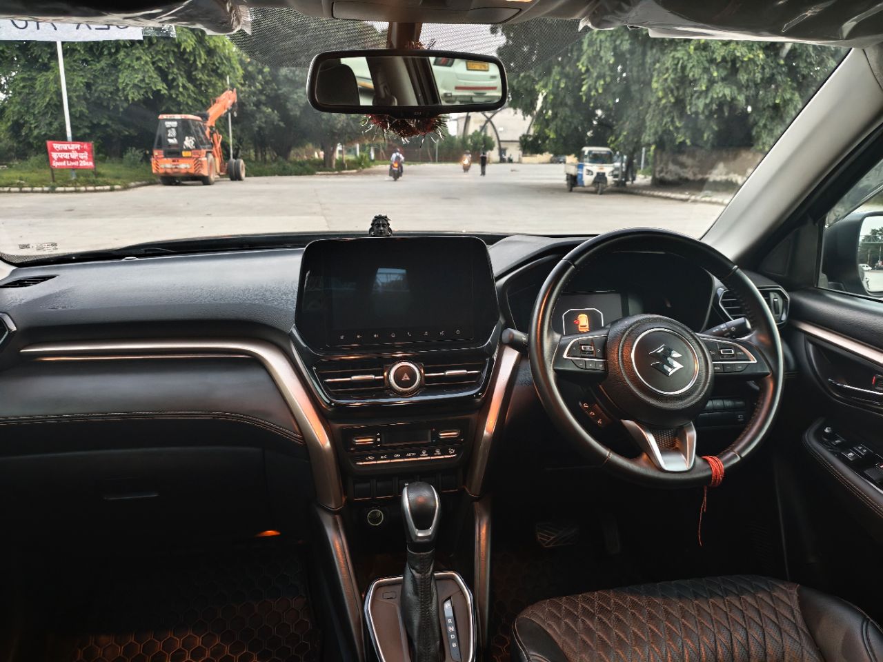 Suzuki Grand Vitara Strong Hybrid Alpha Plus 2023 view 9