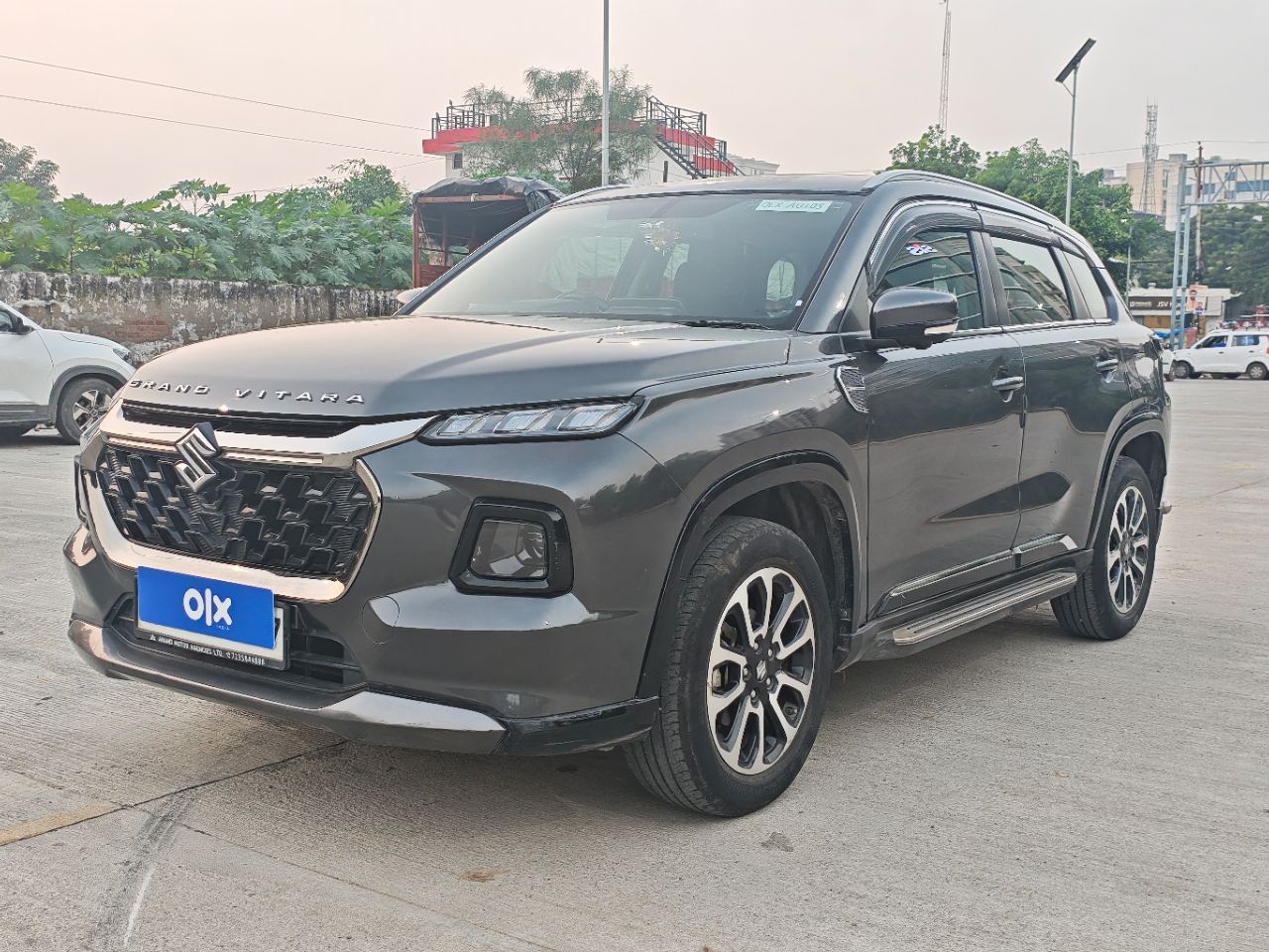 Suzuki Grand Vitara Strong Hybrid Alpha Plus 2023 view 2