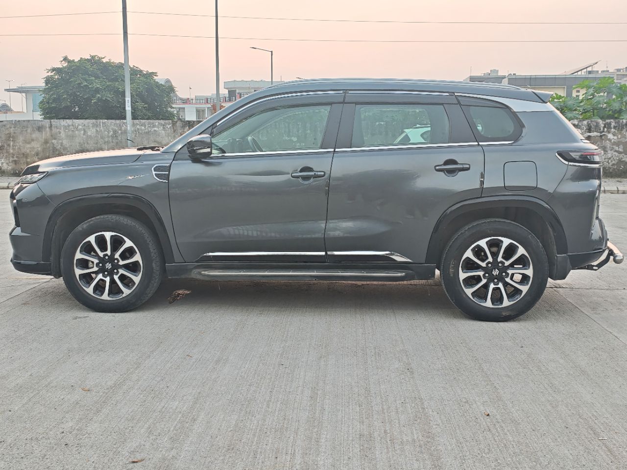 Suzuki Grand Vitara Strong Hybrid Alpha Plus 2023 view 7