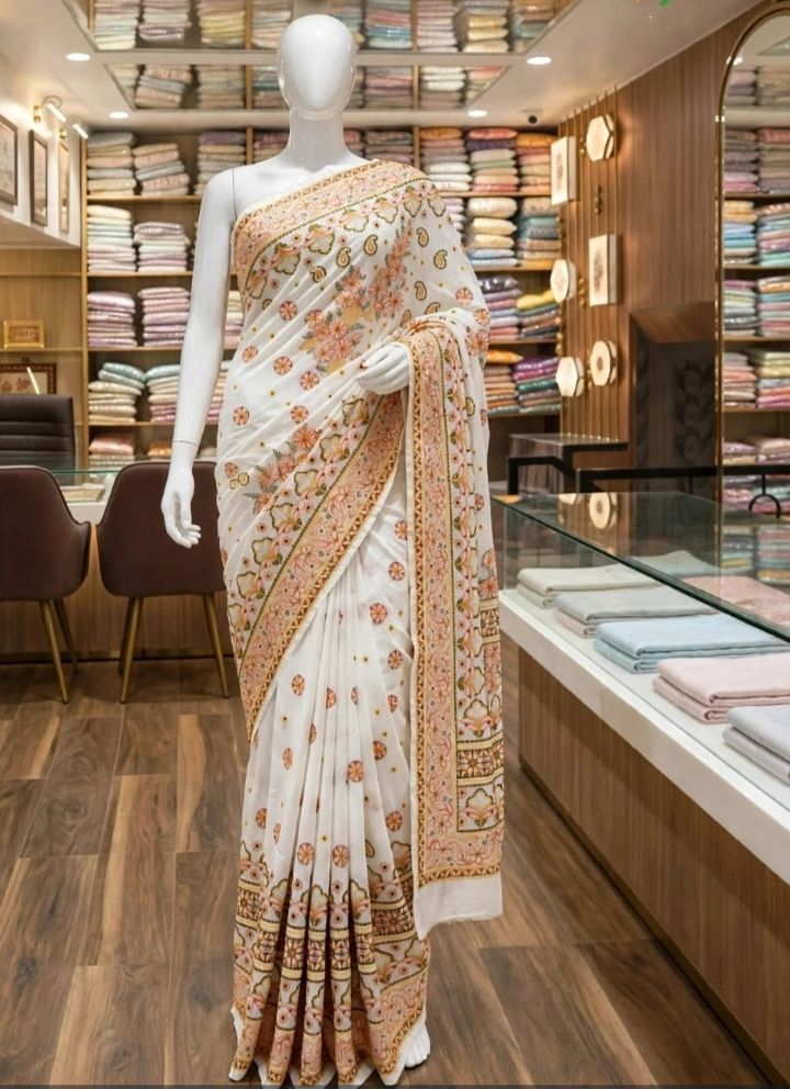 Chikankari Floral Viscose Saree view 2