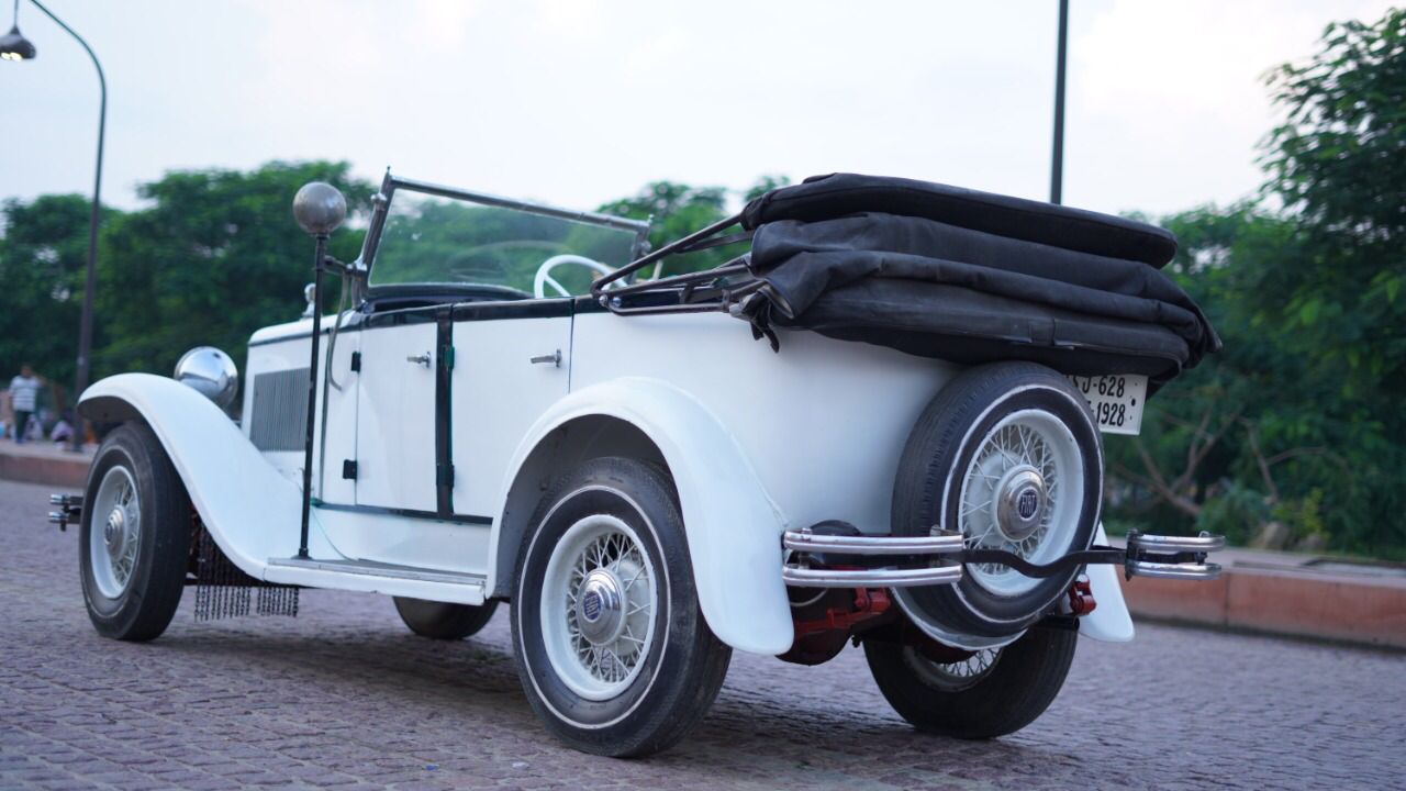 Vintage Car For Wedding view 3