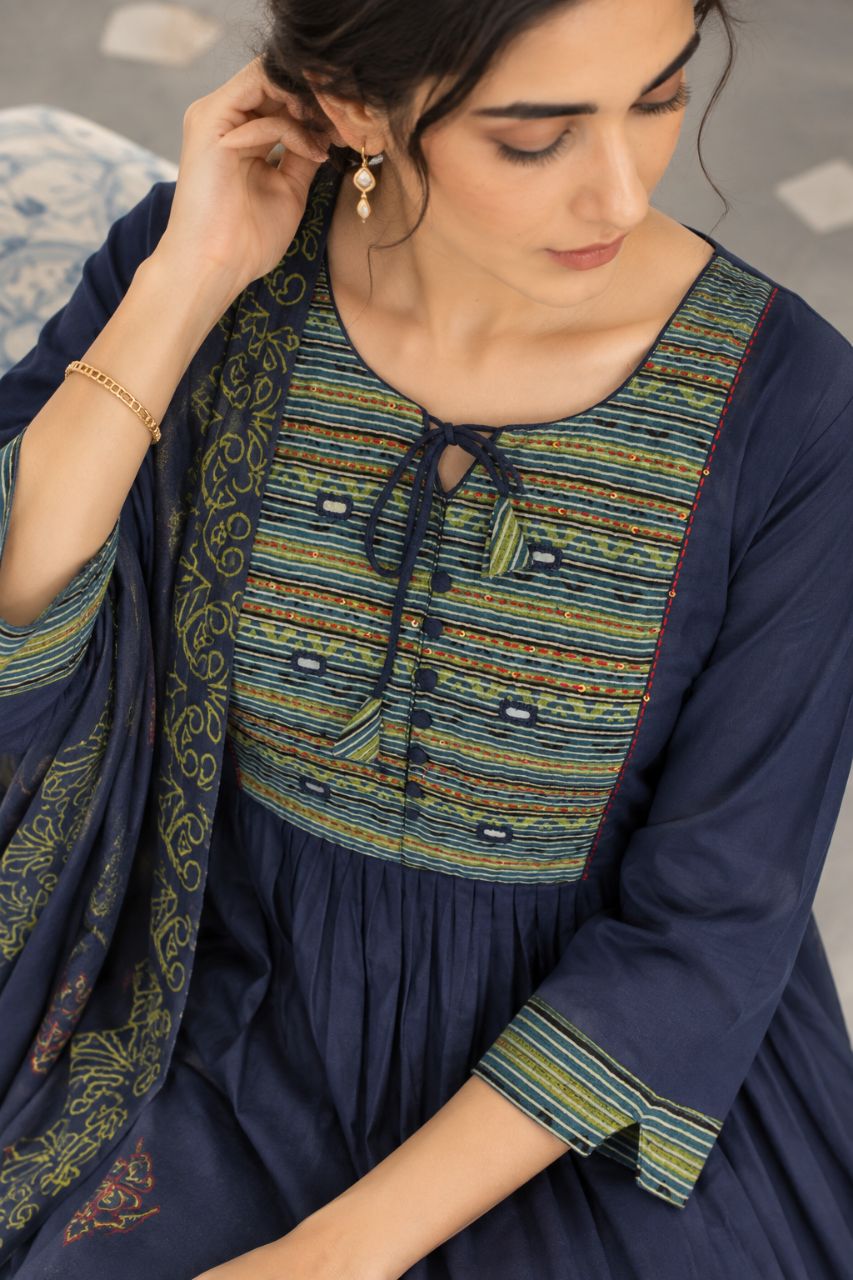 XL Dark Blue Cotton Kutch Embroidery With Tie Ups view 3