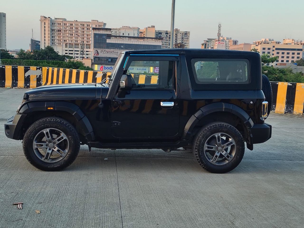 Mahindra Thar 4x4 MT 2024 UP78 view 7