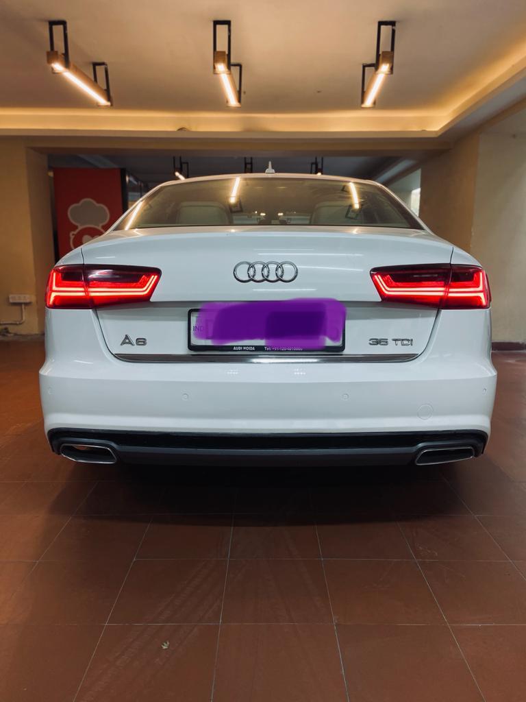 Audi A7 view 2