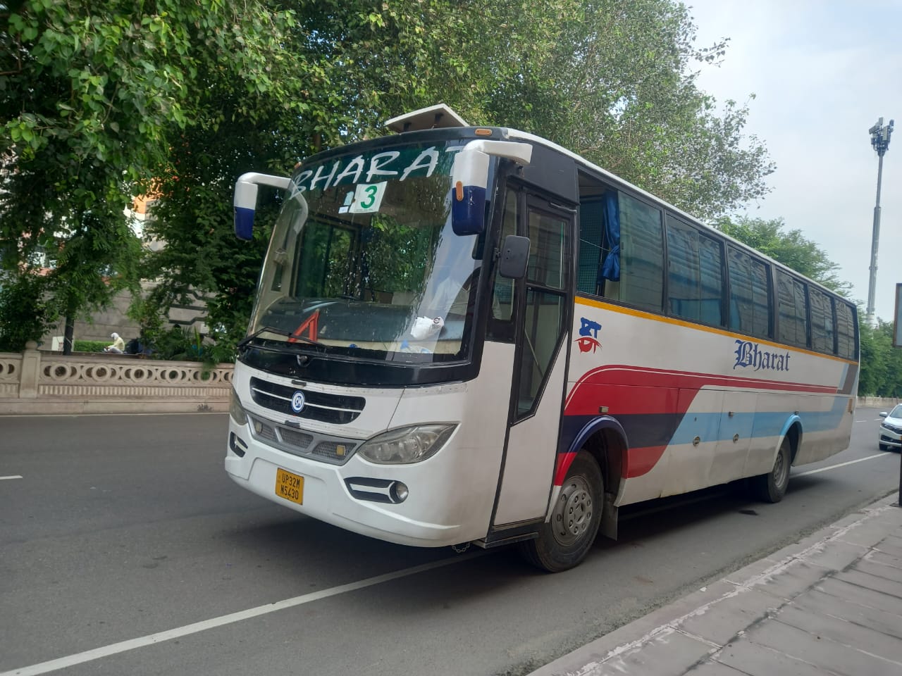 Bharat Deluxe Bus