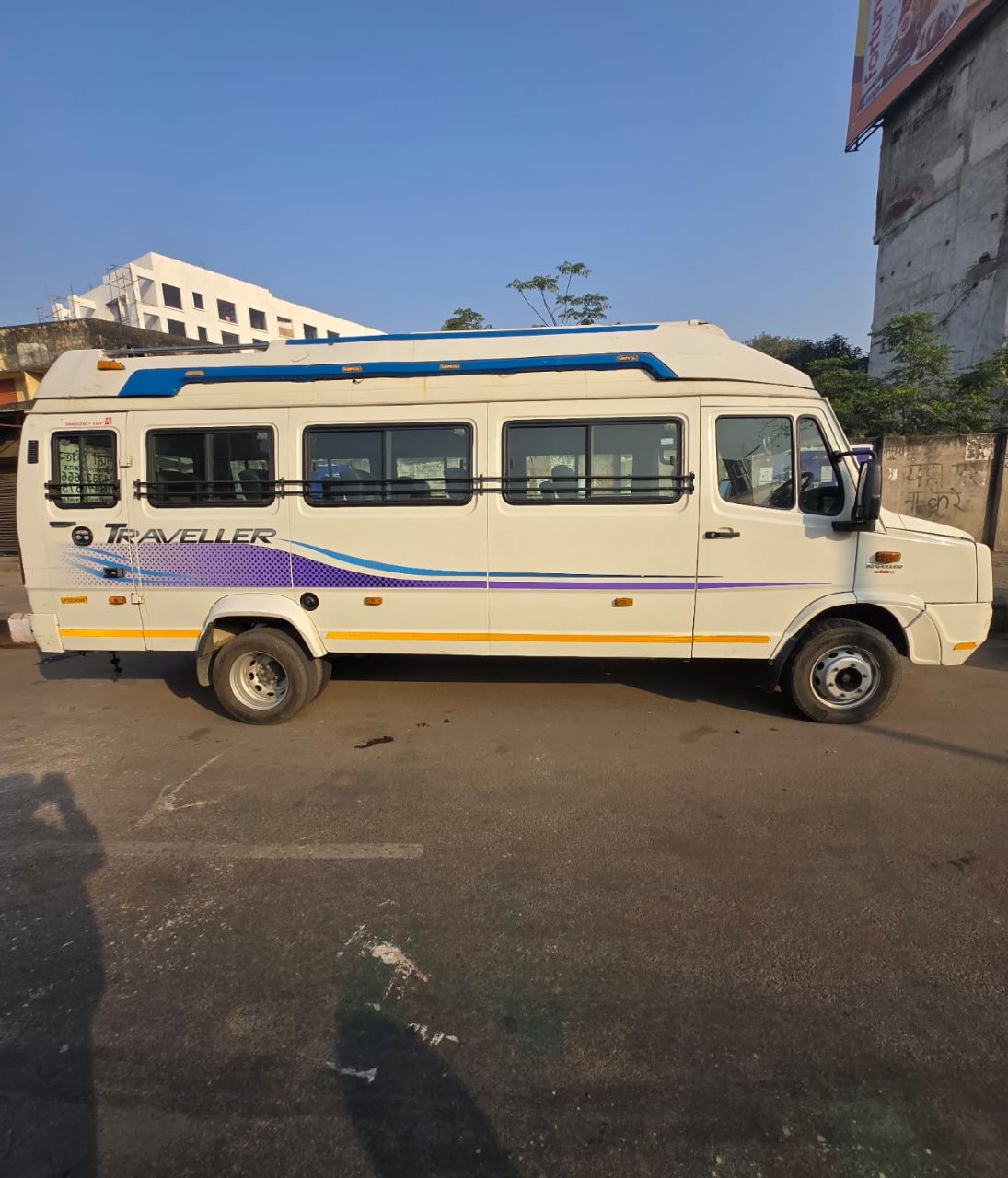 Traveller Mini Bus