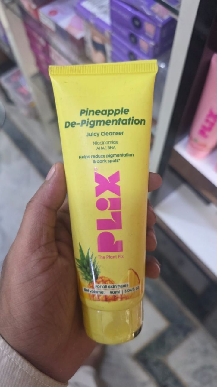 Plix Pineapple De-Pigmentation Juicy Cleanser view 2