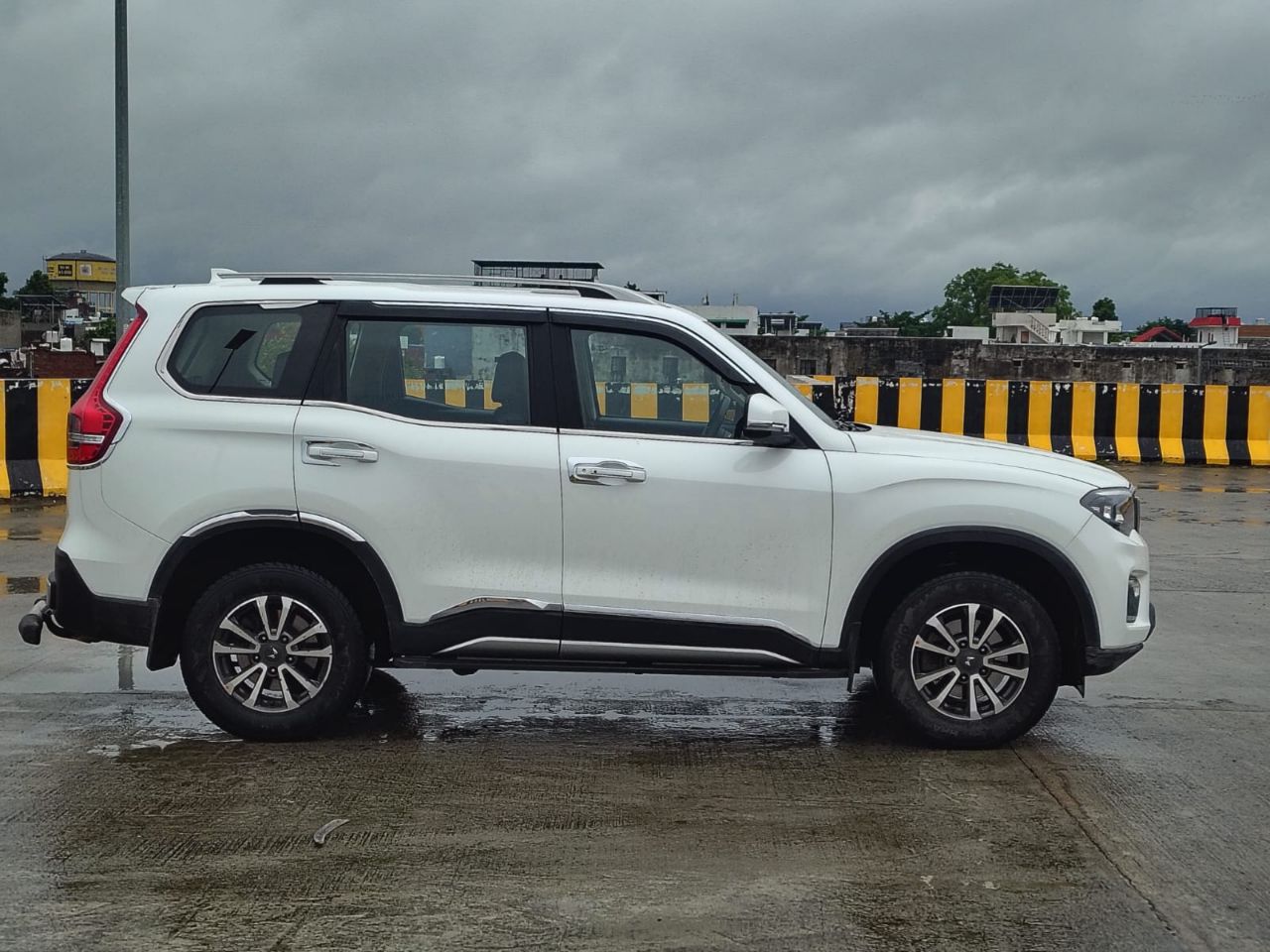 Mahindra Scorpio N Z8 MT 2024 view 7