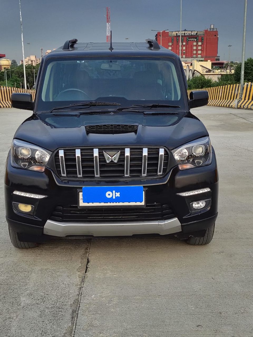 Mahindra Scorpio S11 MT 2025 view 2