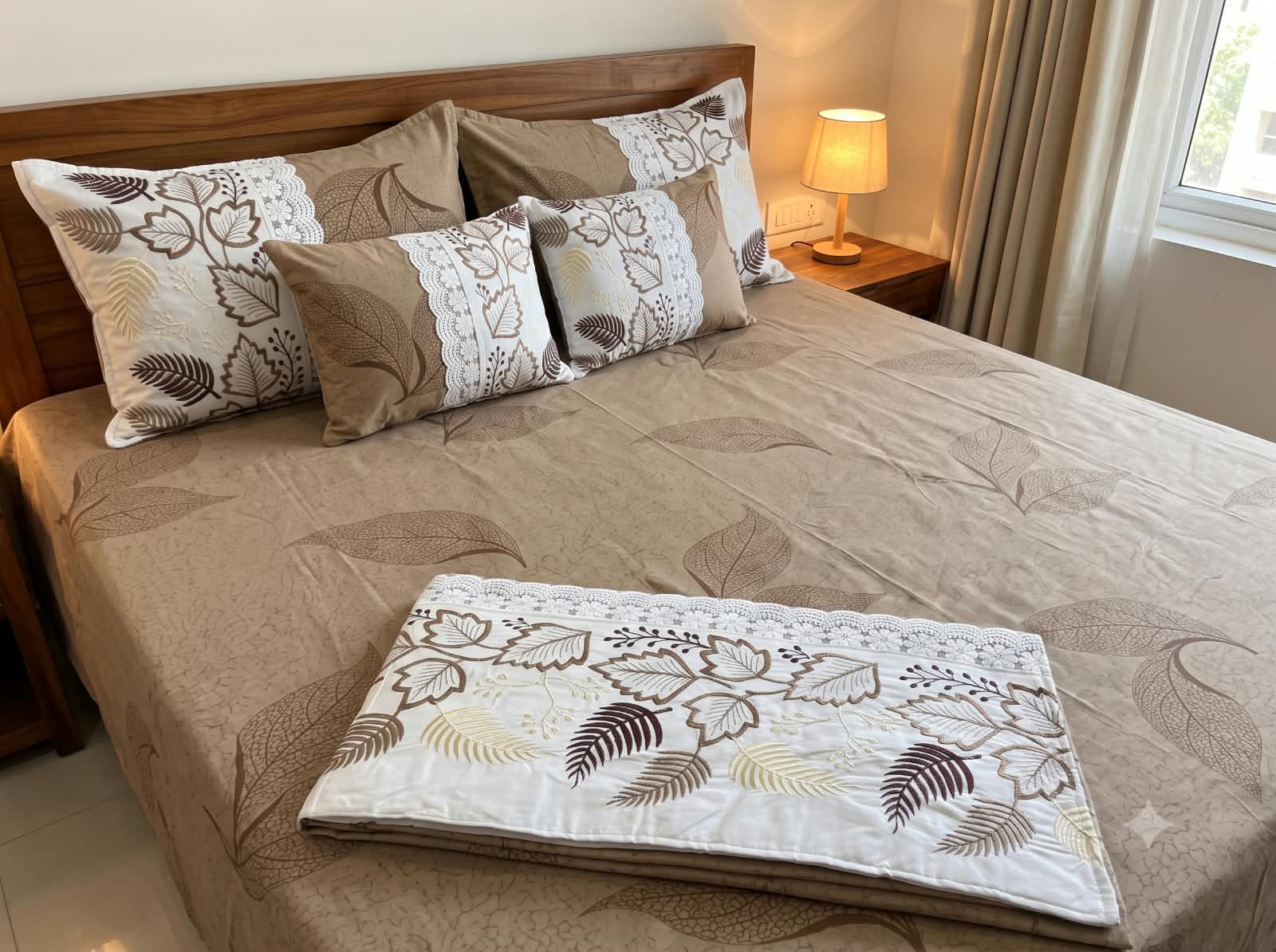 5 Pcs Premium Double Bedsheet Set view 5