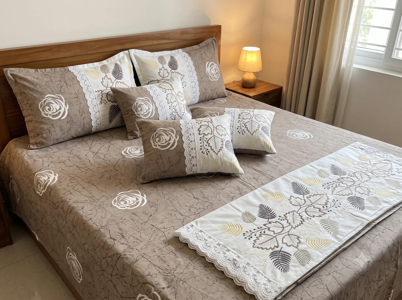 5 Pcs Premium Double Bedsheet Set view 6