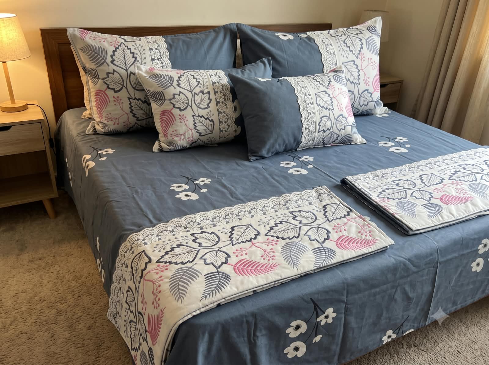 5 Pcs Premium Double Bedsheet Set view 2