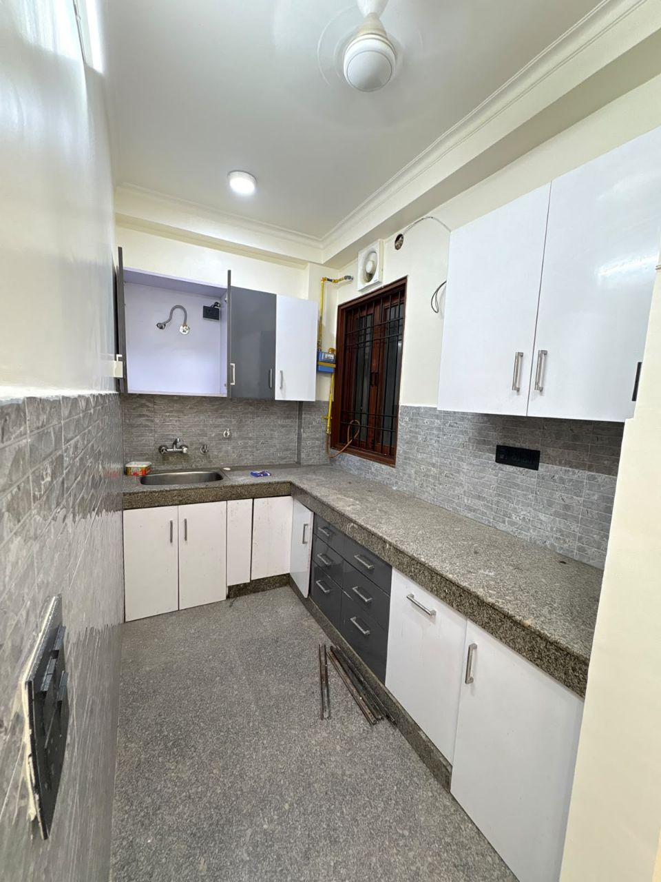 Flat For Rent view 5