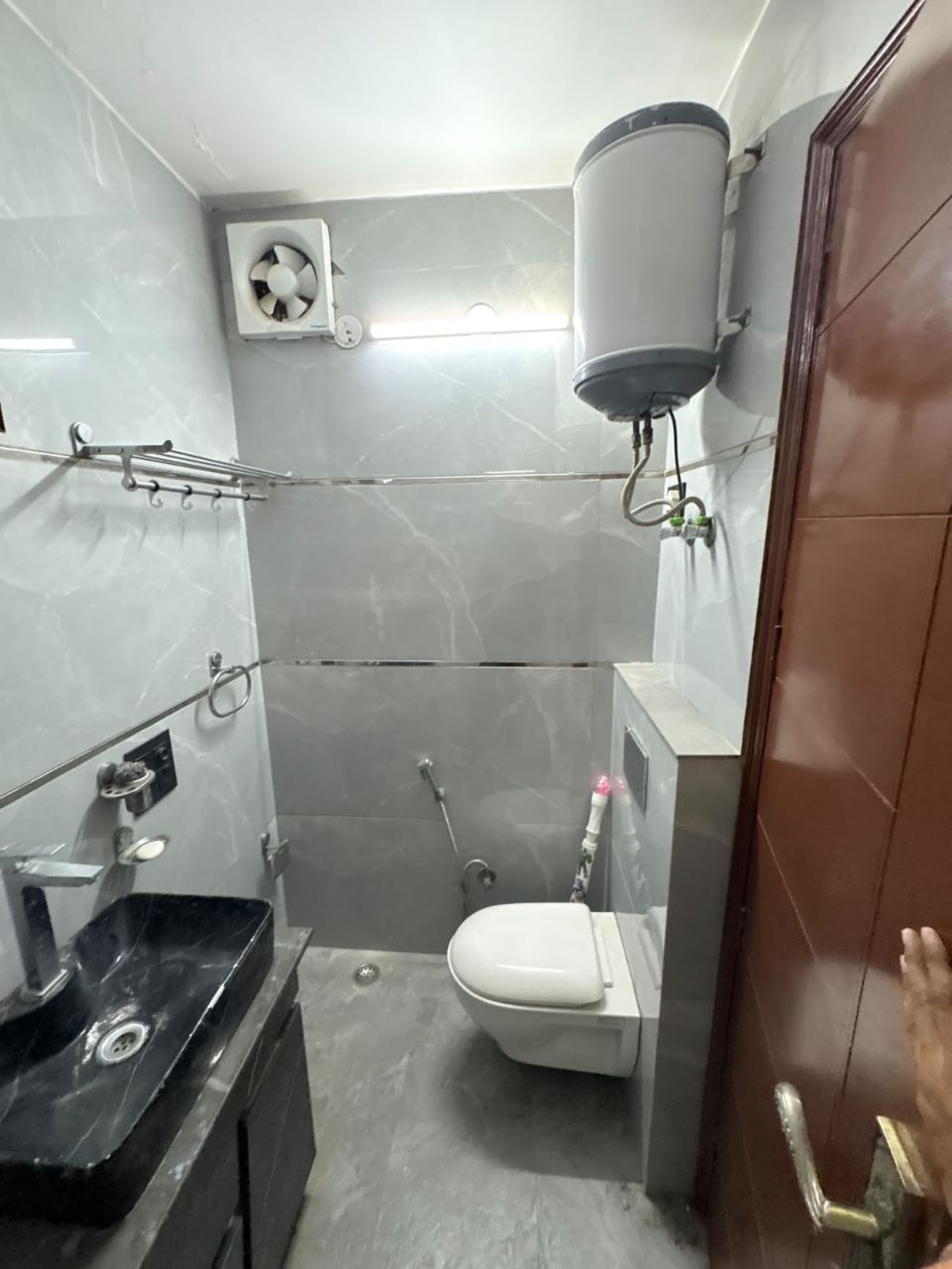Flat For Rent view 8