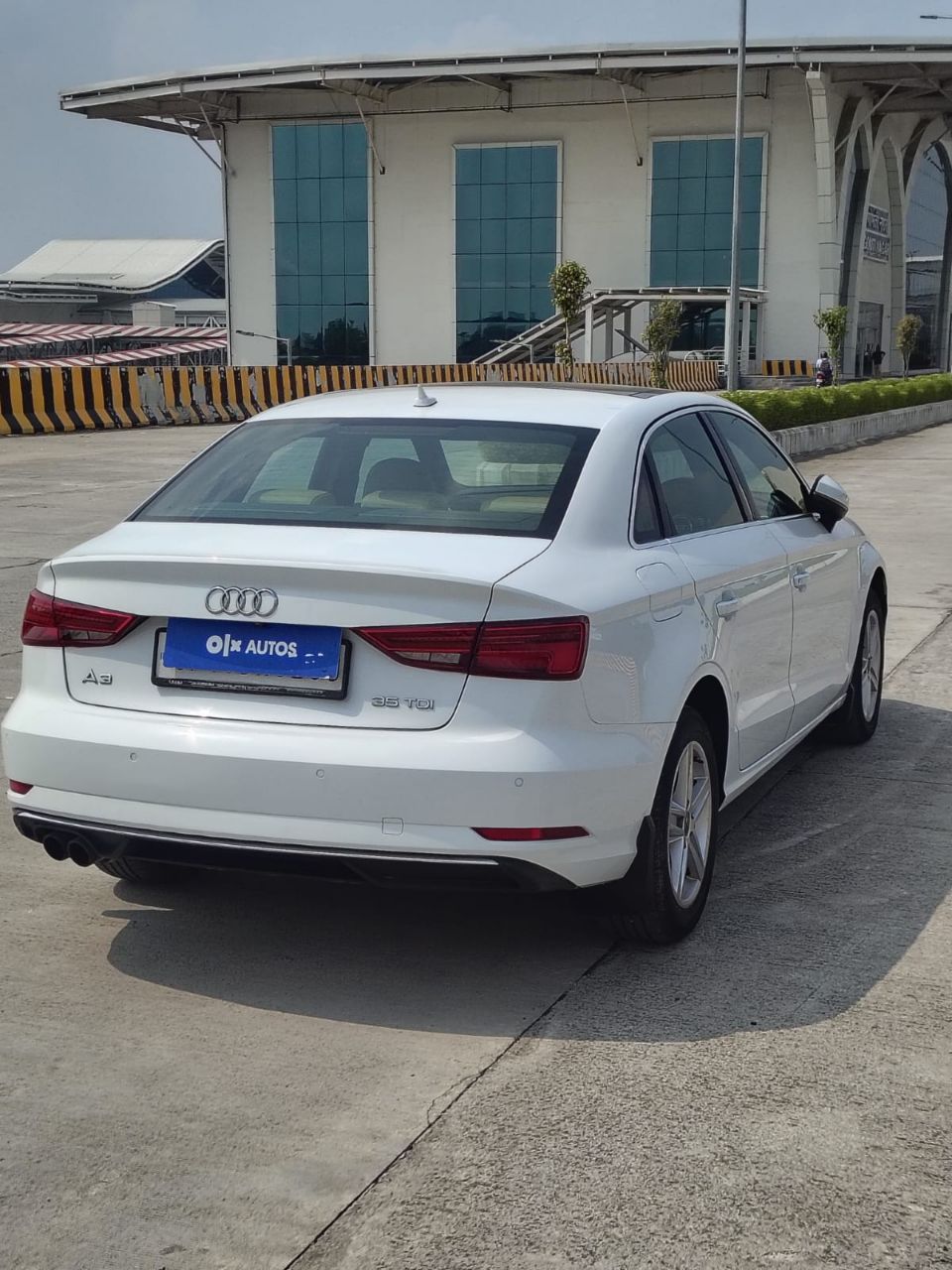 Audi A3 35 TDI 2017 view 9