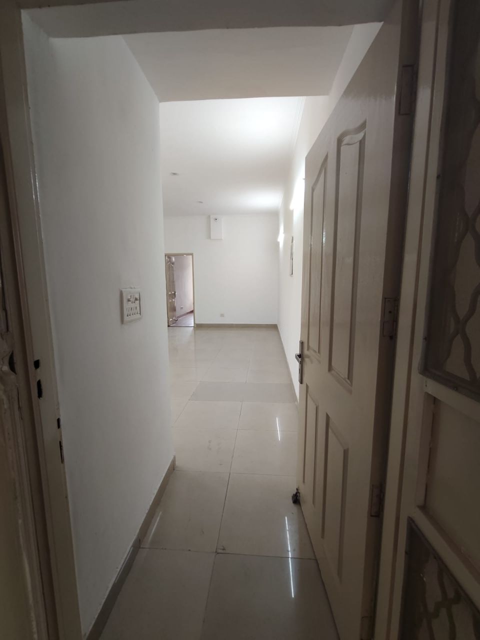 Regalia Heights
Size -1595 sqft
3bhk+3t
Unit floor - 6
Total floor - 19
Demand - 1.62cr
1 open car parking
Balcony west facing
Entry west facing
Exit east facing view 9