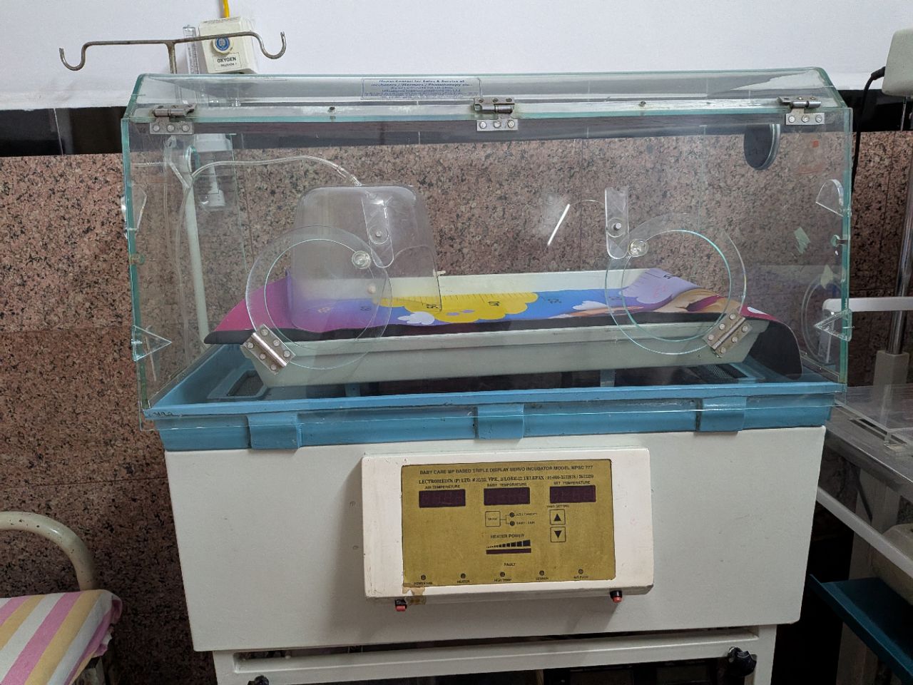 Infant Incubator view 2