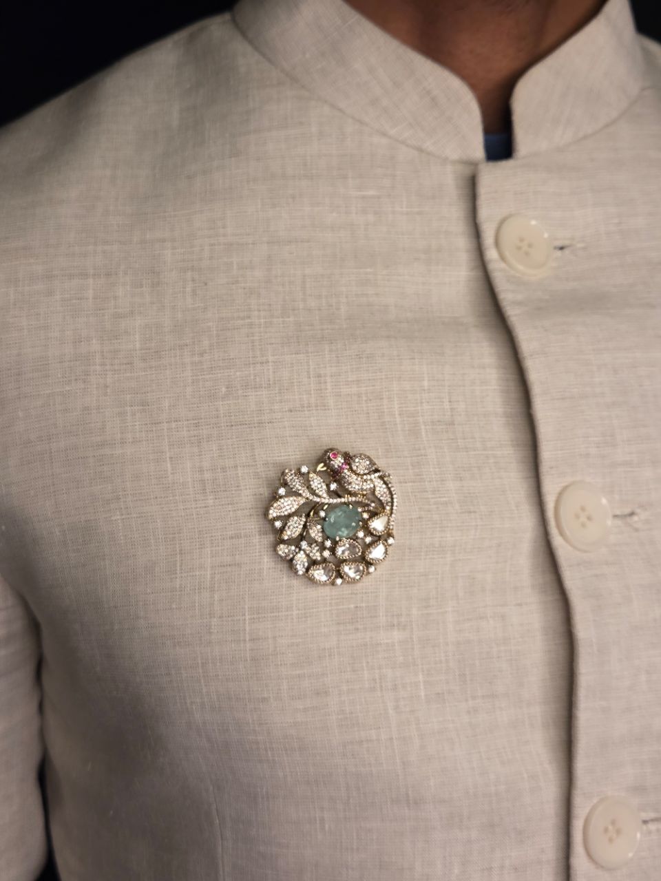 Kundan Bird Brooch view 3